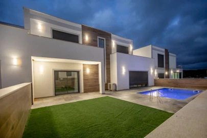 Terreno para Venda em Albufeira e Olhos de Água