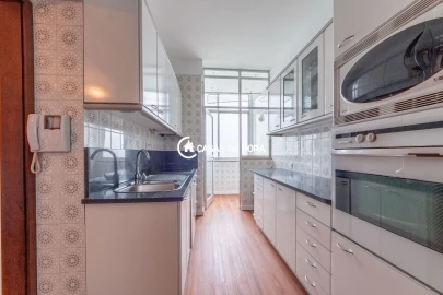 Apartamento T3 para Arrendamento em Santa Marinha e São Pedro da Afurada