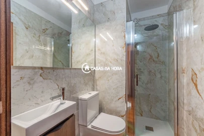 Apartamento T3 para Arrendamento em Santa Marinha e São Pedro da Afurada