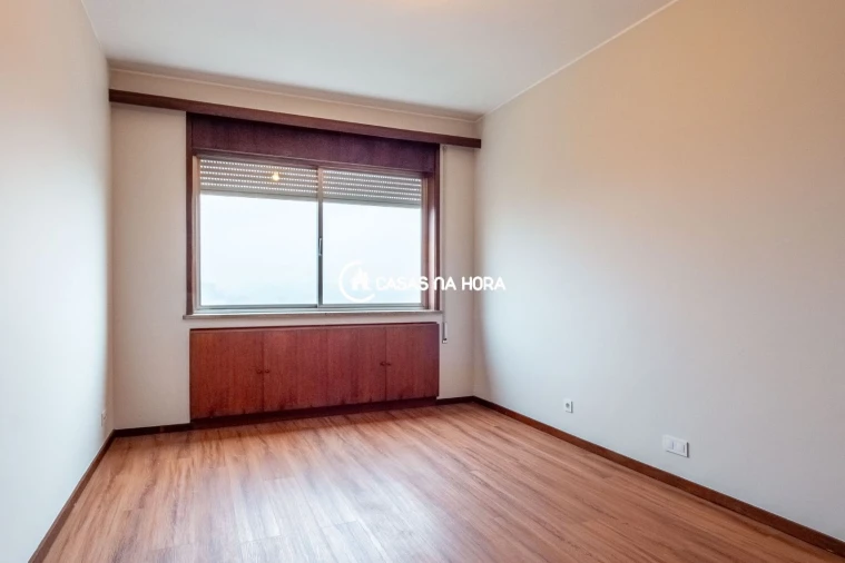 Apartamento T3 para Arrendamento em Santa Marinha e São Pedro da Afurada Foto 17