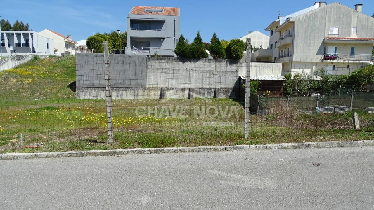 Terreno para Venda em Arcozelo Foto 6