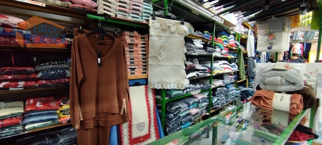 Loja para Trespasse em Arcozelo Foto 4