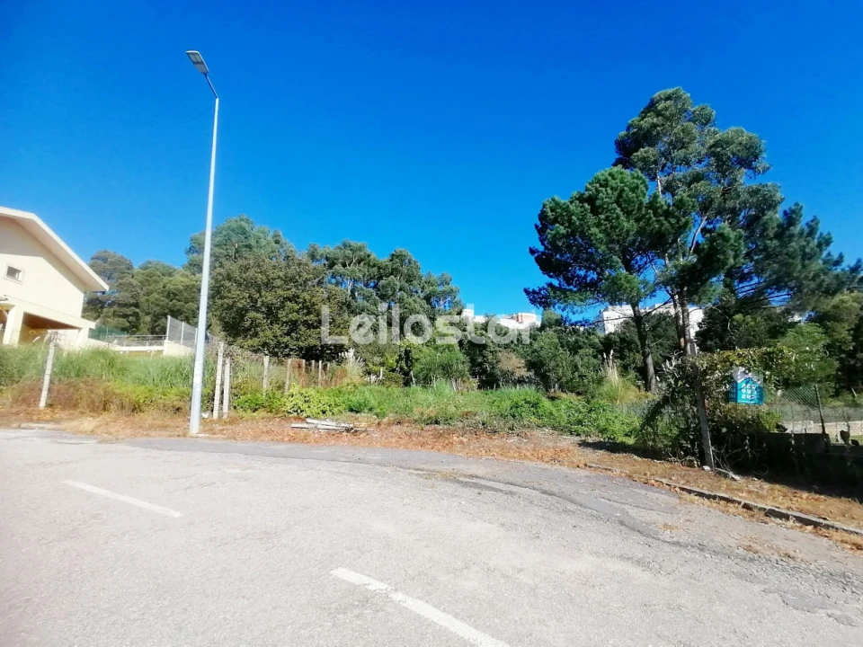Terreno para Venda em Arcozelo Foto 2