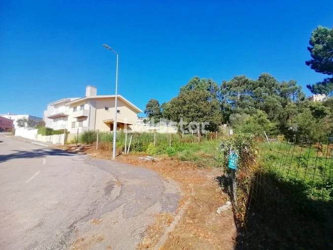 Terreno para Venda em Arcozelo Foto 4