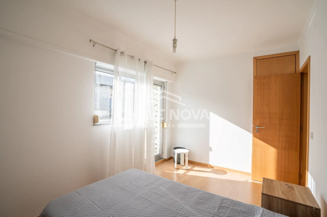 Apartamento T2 para Arrendamento em Arcozelo Foto 9