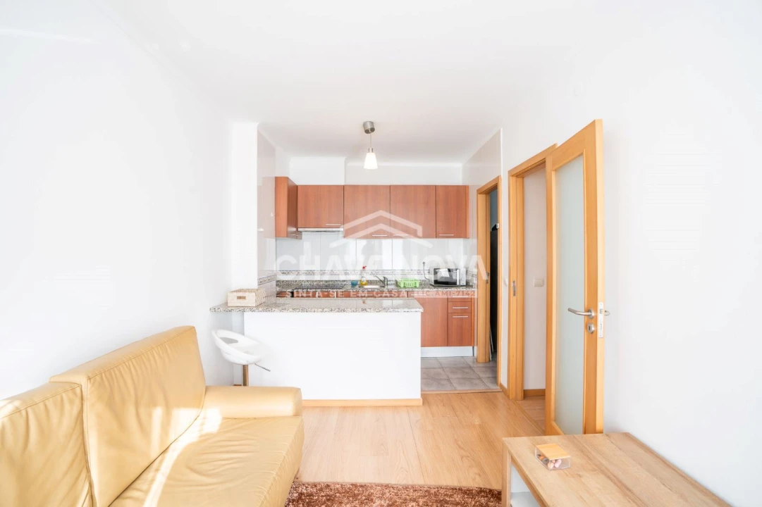 Apartamento T2 para Arrendamento em Arcozelo Foto 3