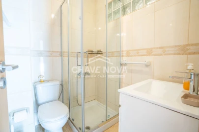 Apartamento T2 para Arrendamento em Arcozelo