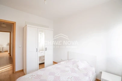 Apartamento T2 para Arrendamento em Arcozelo