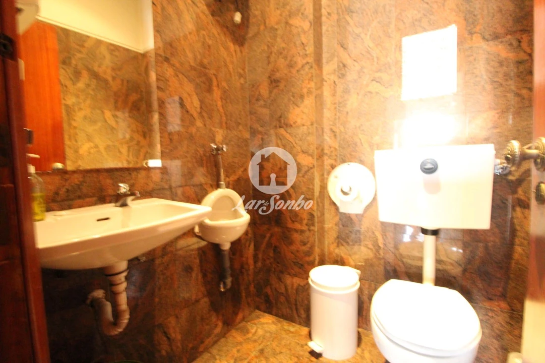 Loja para Trespasse em Arcozelo Foto 13