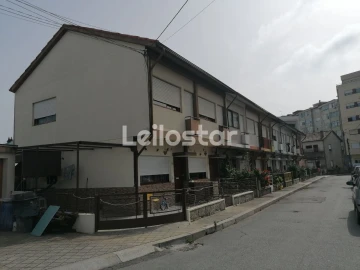 Moradia T2 para Venda em Arcozelo