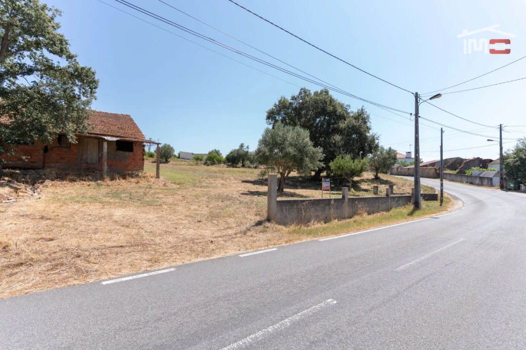 Terreno Misto para Venda em Rio de Couros e Casal dos Bernardos Foto 3