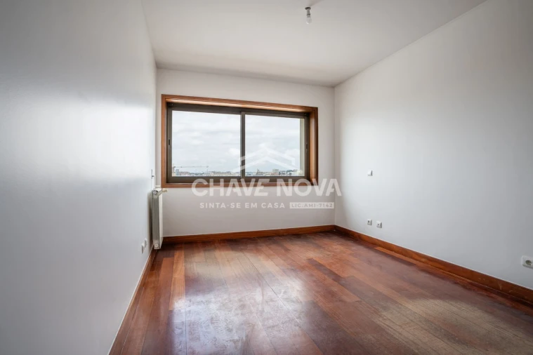 Apartamento T4 para Venda em Custóias, Leça do Balio e Guifões Foto 13