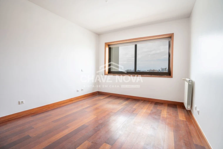 Apartamento T4 para Venda em Custóias, Leça do Balio e Guifões Foto 15