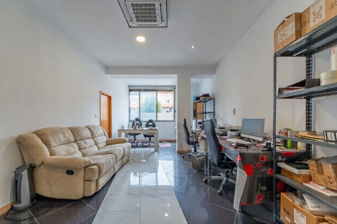 Loja para Venda em Custóias, Leça do Balio e Guifões Foto 5