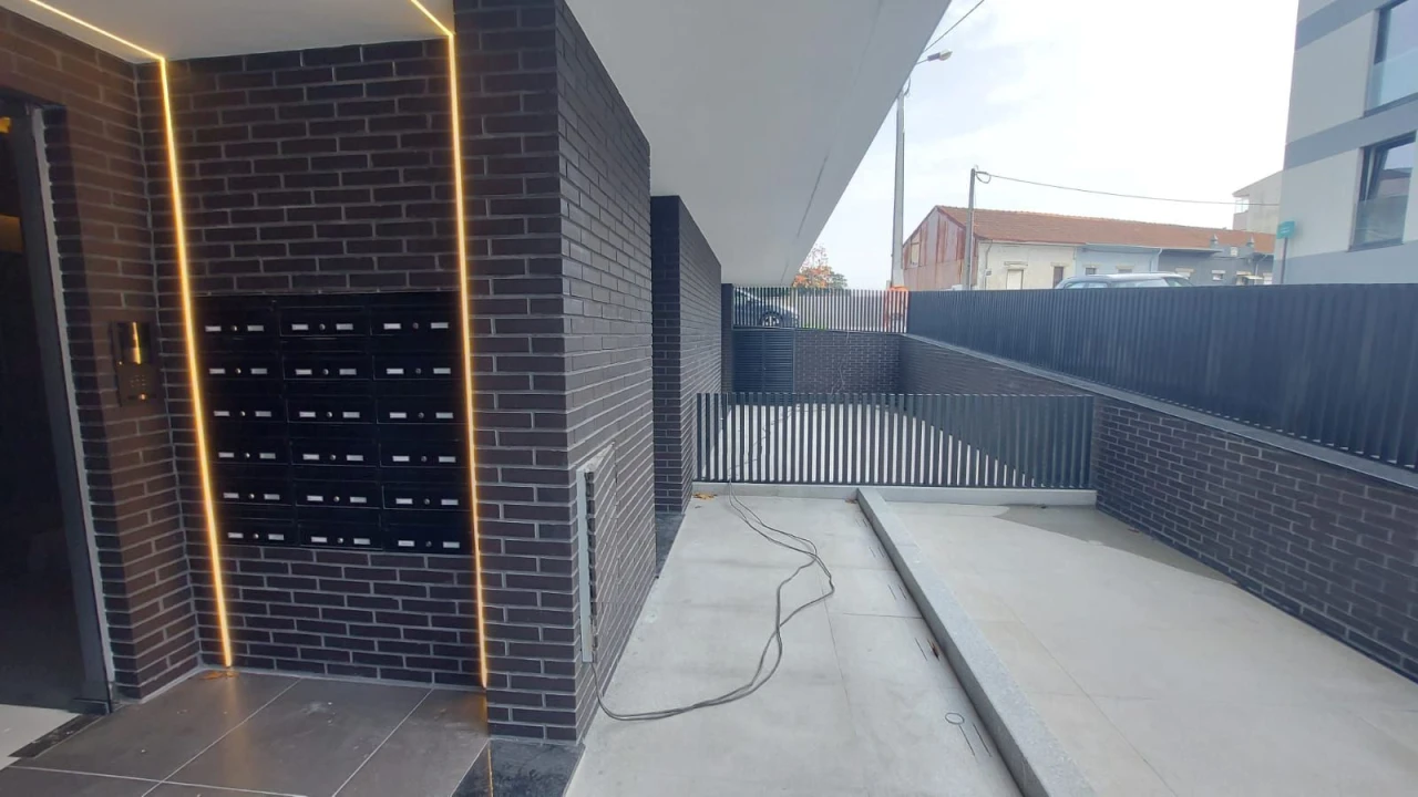 Prédio para Venda em Custóias, Leça do Balio e Guifões Foto 2