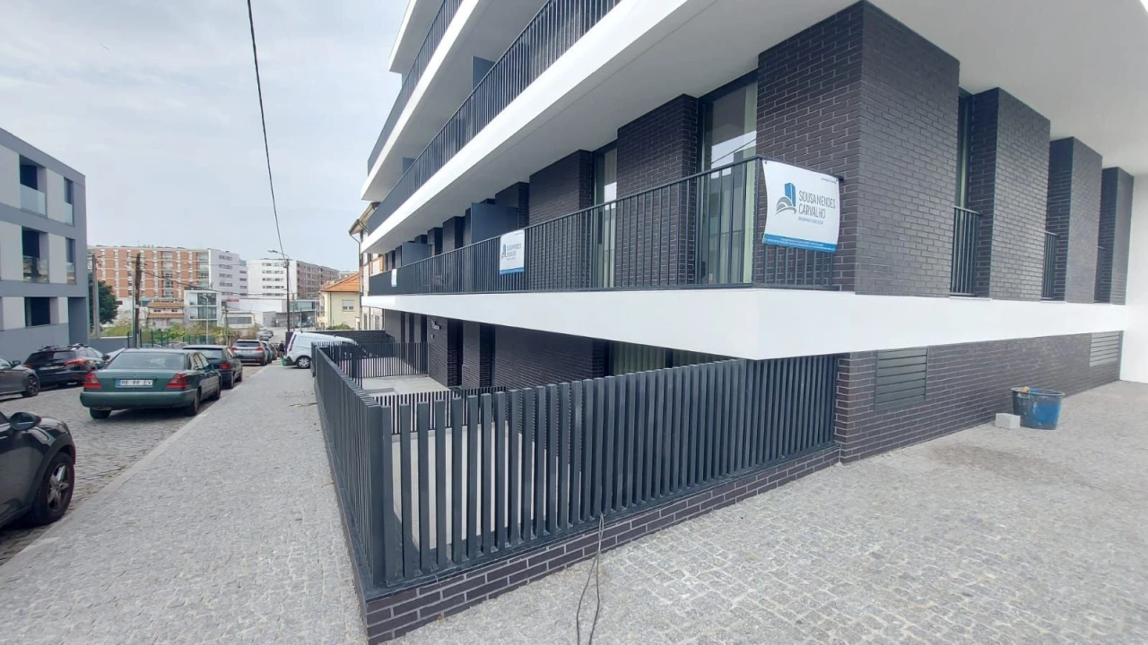 Prédio para Venda em Custóias, Leça do Balio e Guifões Foto 8