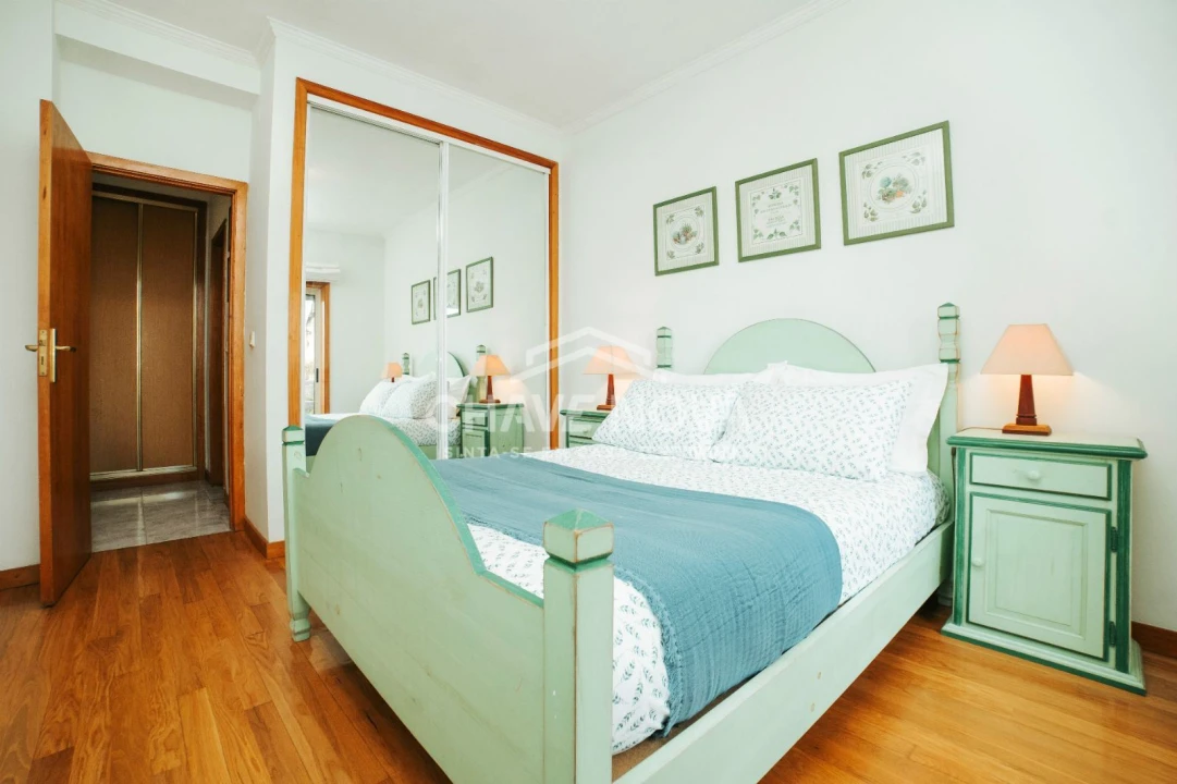 Apartamento T2 para Arrendamento em Antas Foto 24