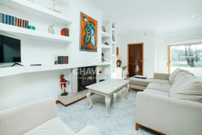 Apartamento T2 para Arrendamento em Antas