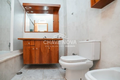 Apartamento T2 para Arrendamento em Antas