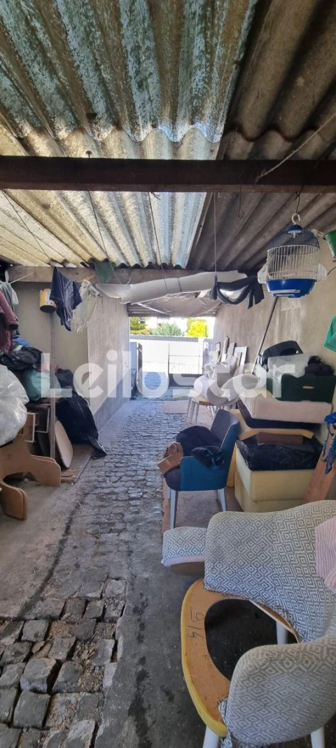 Moradia T2 para Venda em Oliveira do Douro