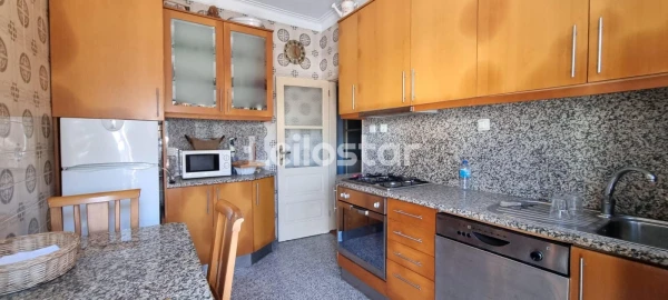 Moradia T2 para Venda em Oliveira do Douro