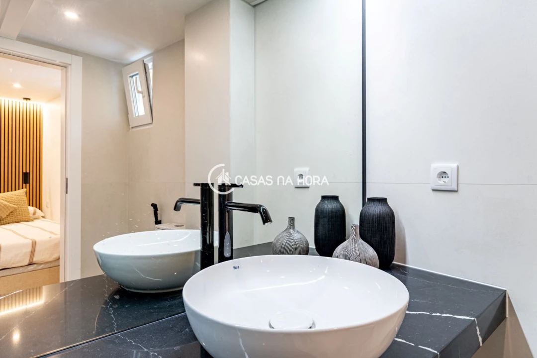 Apartamento T1 para Venda em Santo António Foto 15