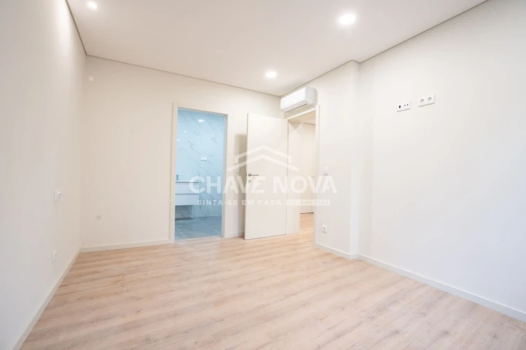 Apartamento T1 para Arrendamento em Alfena Foto 4
