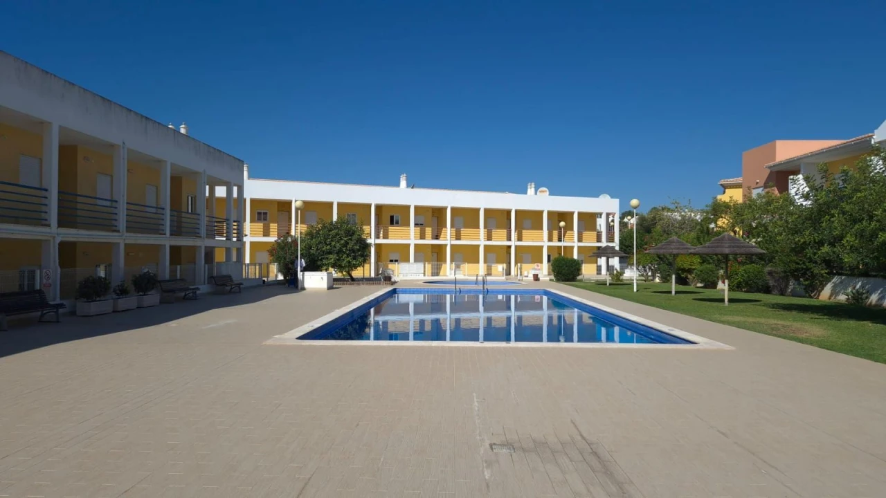 Apartamento T2 para Venda em Guia Foto 19