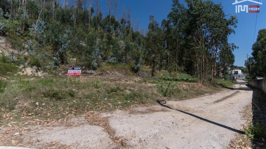 Terreno P/ Prédio para Venda em Caxarias