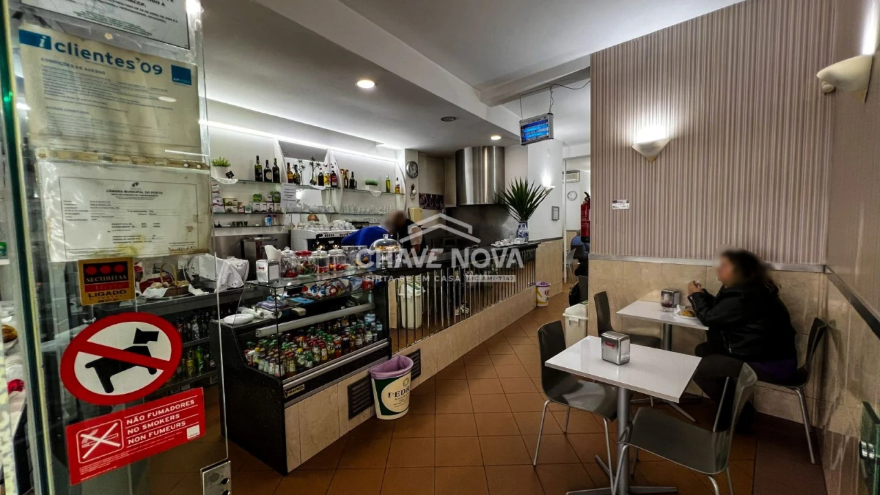 Loja para Trespasse em Paranhos Foto 2