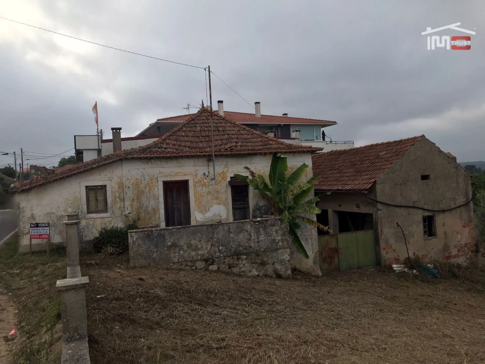 Moradia T3 para Venda em Atouguia Foto 10