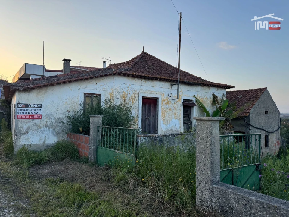 Moradia T3 para Venda em Atouguia Foto 21