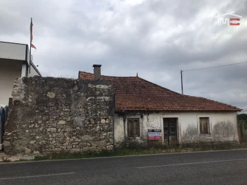 Moradia T3 para Venda em Atouguia