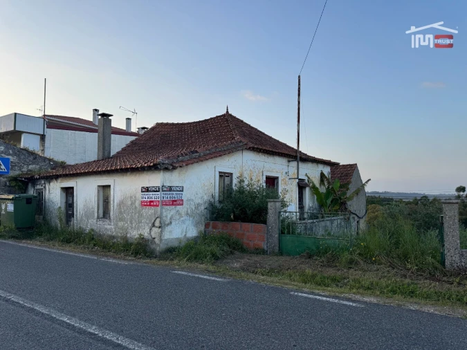 Moradia T3 para Venda em Atouguia Foto 22