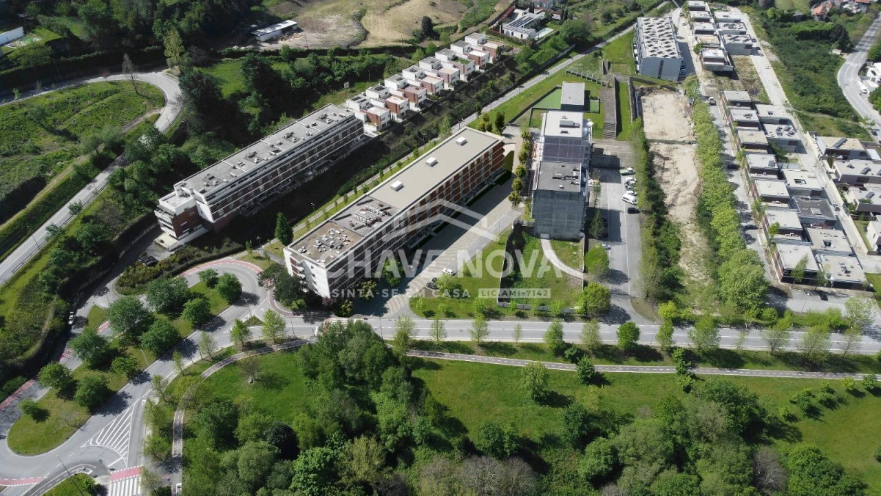 Apartamento T4 para Venda em Costa Foto 3