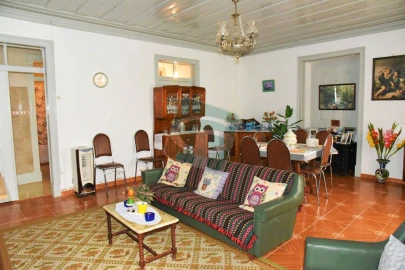 Moradia T7 para Venda em Pontevel