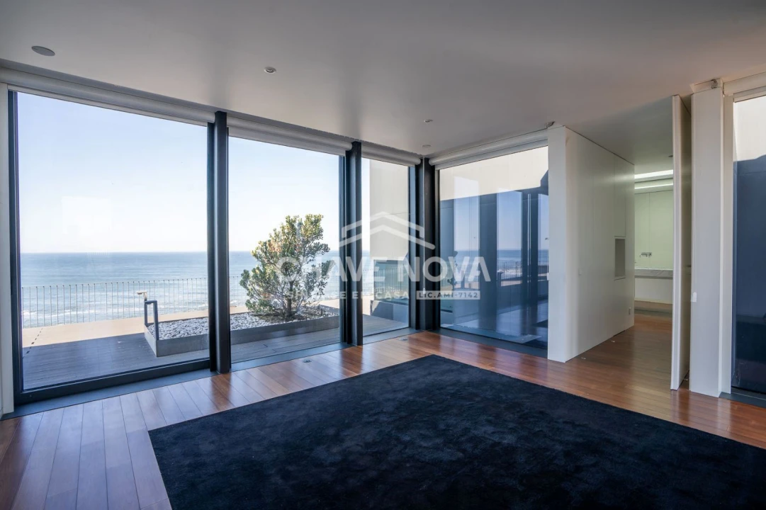 Apartamento T5 para Venda em Canidelo Foto 10
