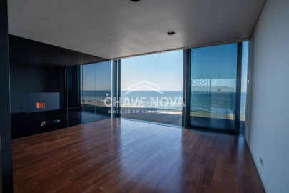 Apartamento T5 para Venda em Canidelo