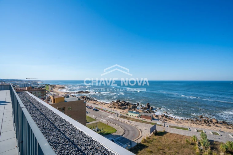 Apartamento T5 para Venda em Canidelo Foto 4