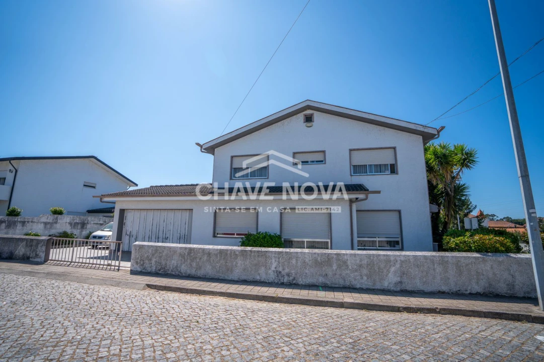 Moradia T3 para Venda em Cidade da Maia Foto 1