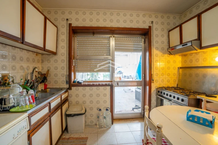 Moradia T3 para Venda em Cidade da Maia Foto 8