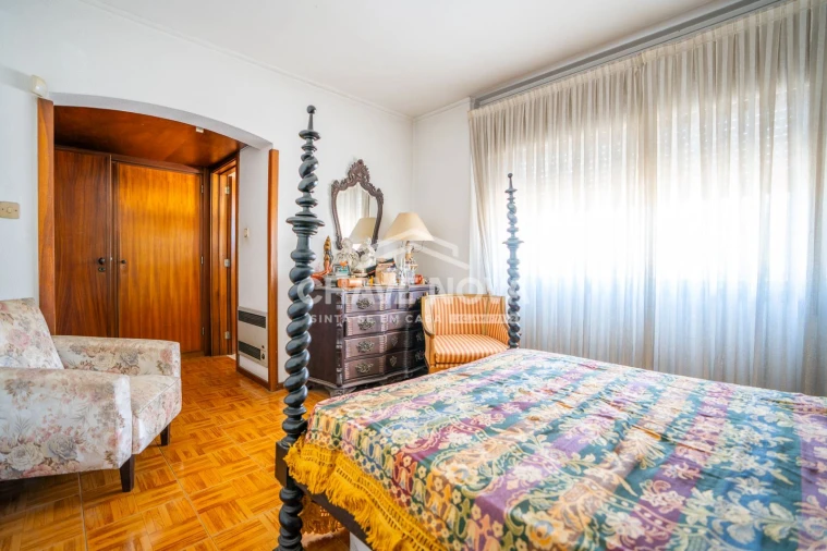 Moradia T3 para Venda em Cidade da Maia Foto 18