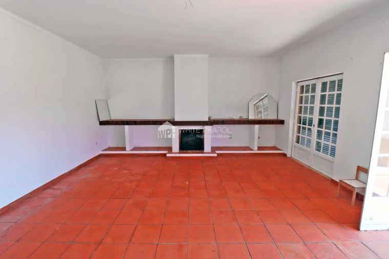 Moradia T5 para Venda em Santo Estêvão Foto 7