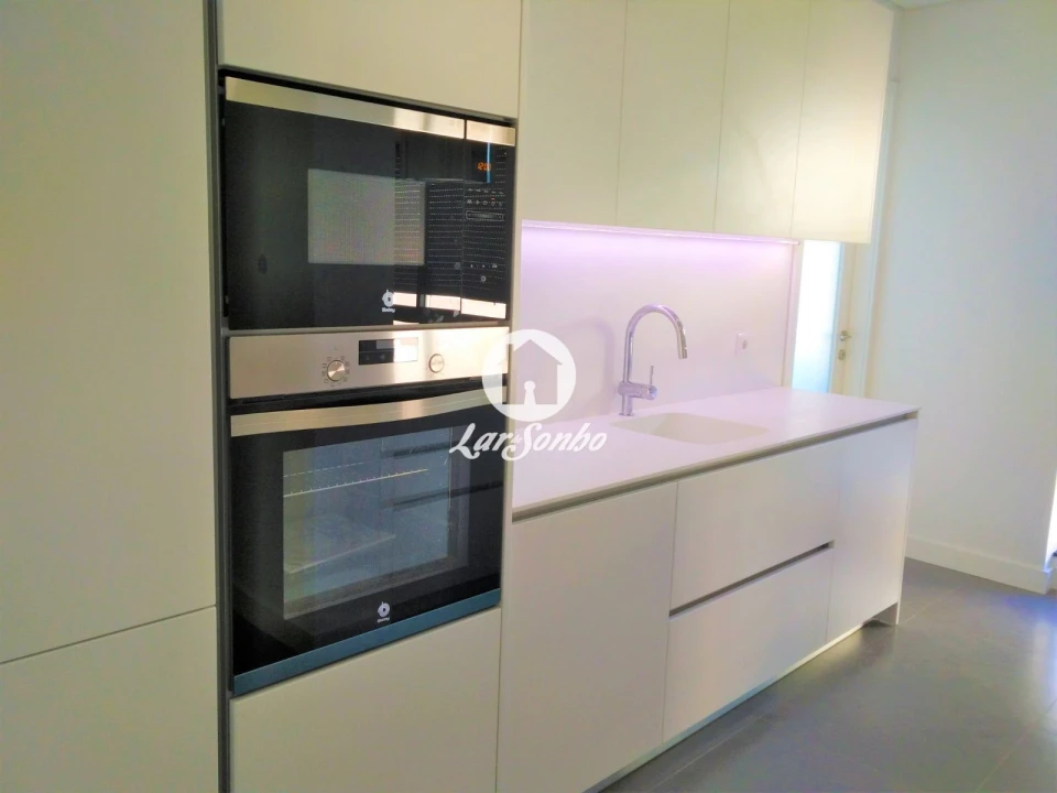 Apartamento T4 para Venda em Cedofeita, Santo Ildefonso, Sé, Miragaia, São Nicolau e Vitória Foto 12