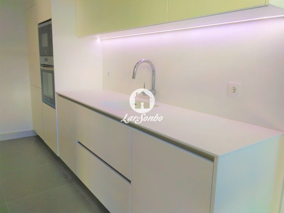 Apartamento T4 para Venda em Cedofeita, Santo Ildefonso, Sé, Miragaia, São Nicolau e Vitória Foto 13