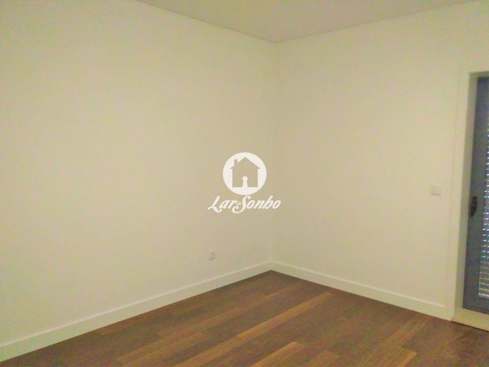 Apartamento T4 para Venda em Cedofeita, Santo Ildefonso, Sé, Miragaia, São Nicolau e Vitória Foto 15