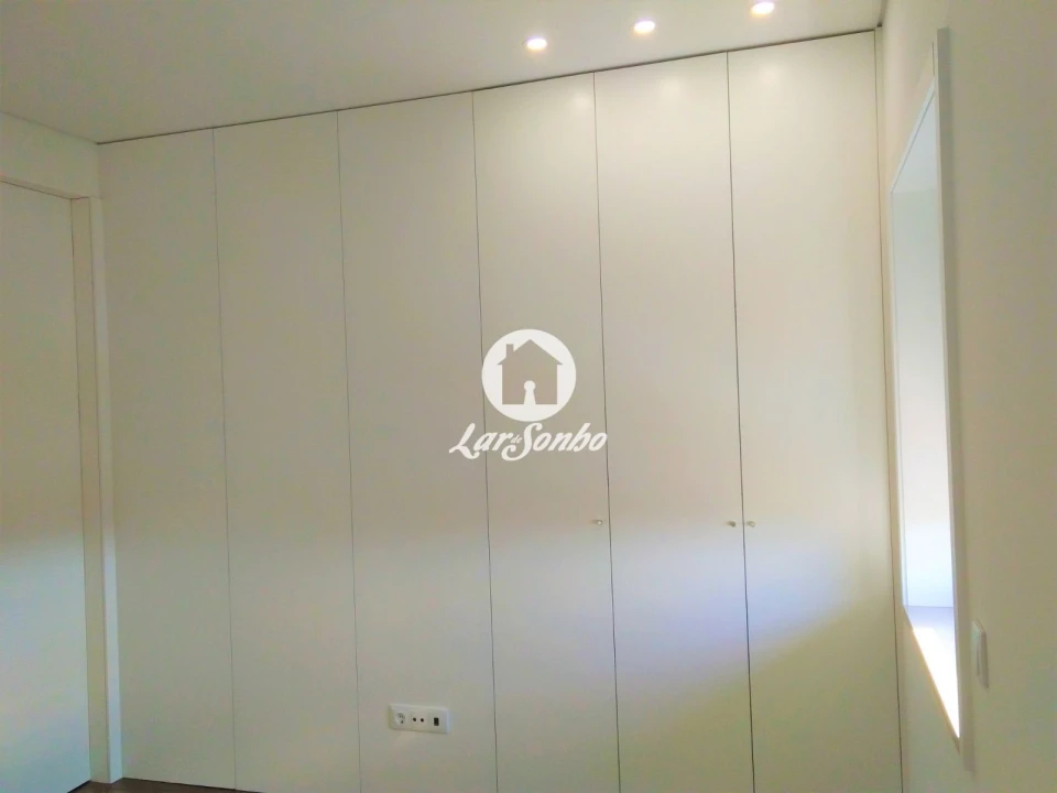Apartamento T4 para Venda em Cedofeita, Santo Ildefonso, Sé, Miragaia, São Nicolau e Vitória Foto 18
