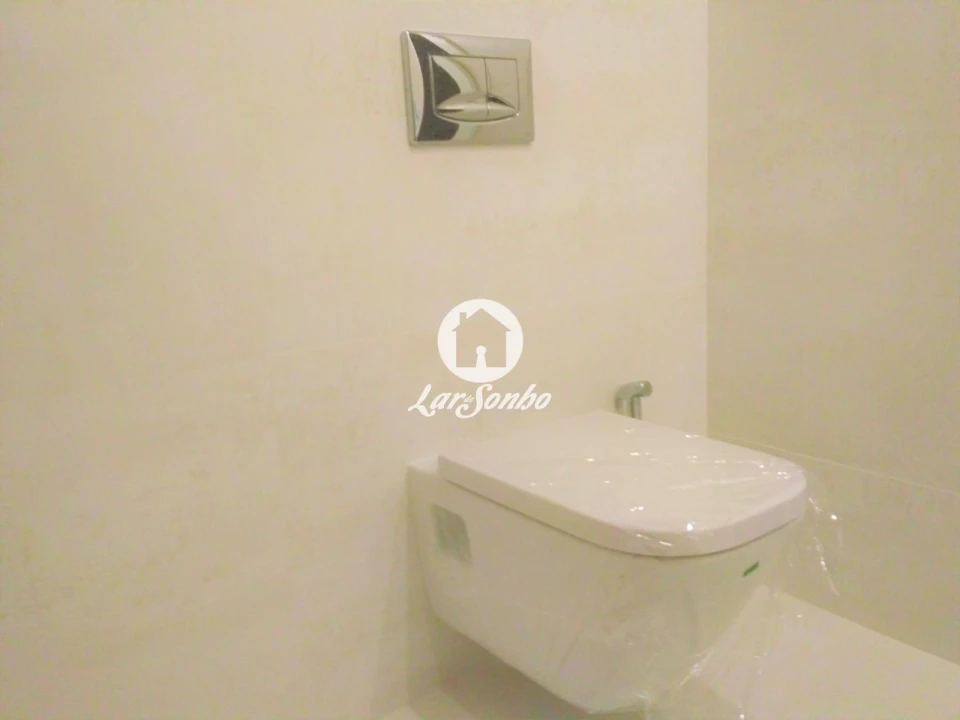 Apartamento T4 para Venda em Cedofeita, Santo Ildefonso, Sé, Miragaia, São Nicolau e Vitória Foto 25