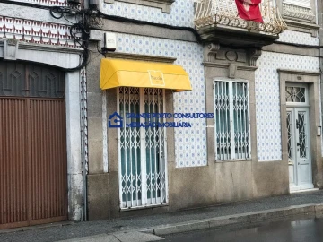 Loja para Arrendamento em Rio Tinto