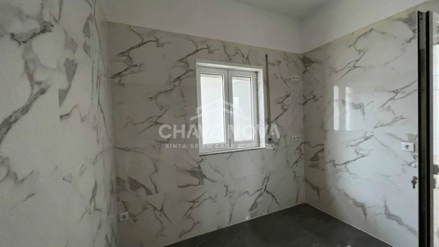 Moradia T4 para Venda em Rio Tinto Foto 14